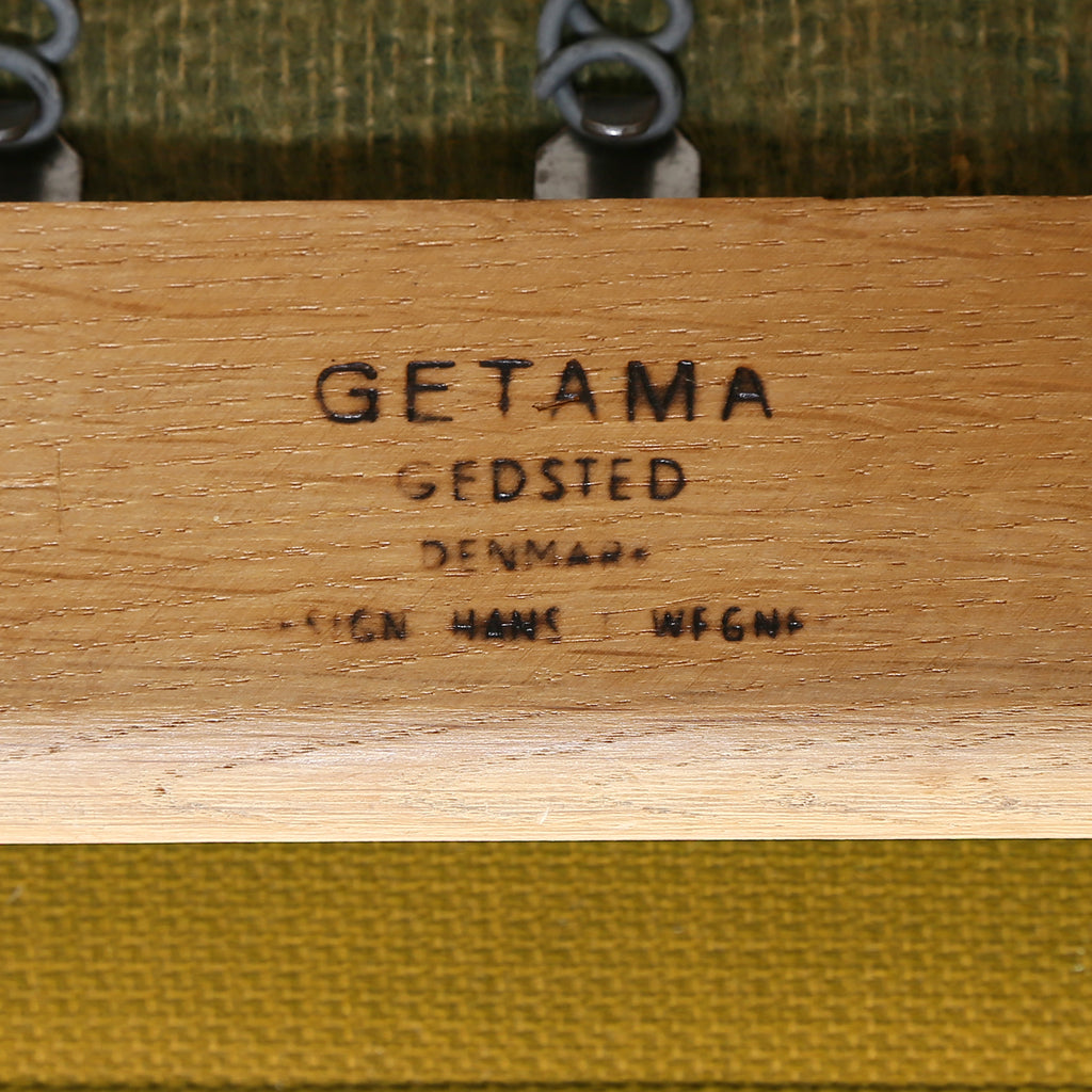 Hans J. Wegner GE 240 “Cigarren” Armchairs, Pair for Getama, Denmark
