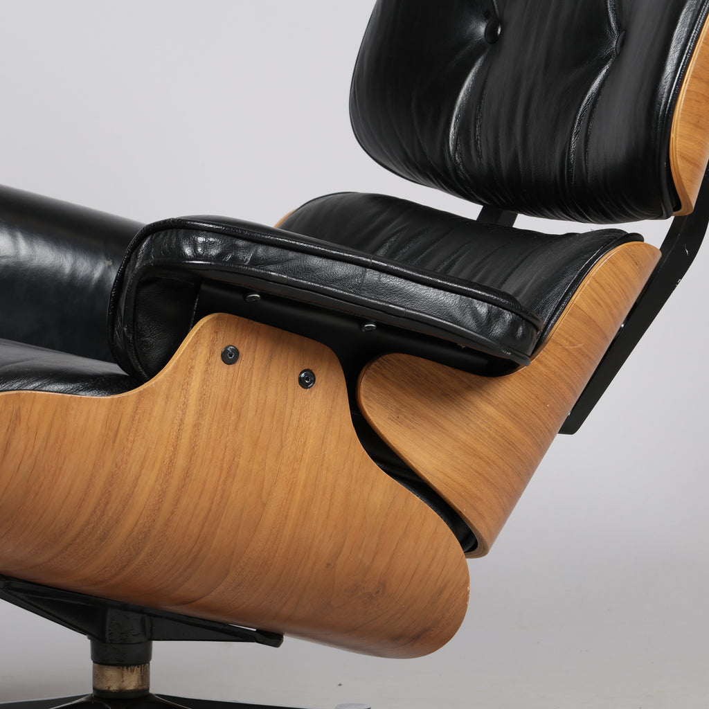Charles & Ray Eames Eames Lounge Chair & Ottoman for Herman Miller
